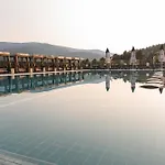 Grande Vista & 5*