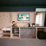 Grande Vista & Хотел
