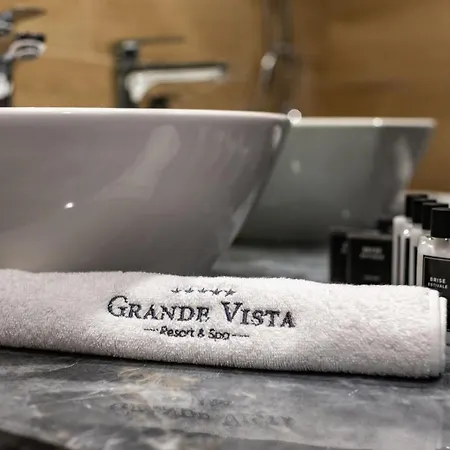 Grande Vista & 5* Tsigov Chark