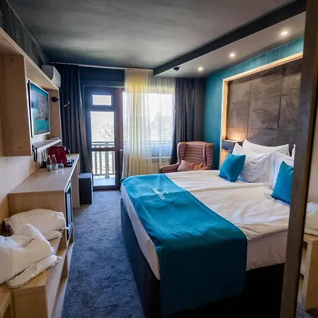 Grande Vista & Tsigov Chark