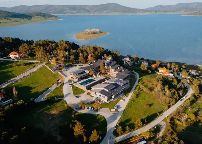 Grande Vista & تسيغوف تشارك