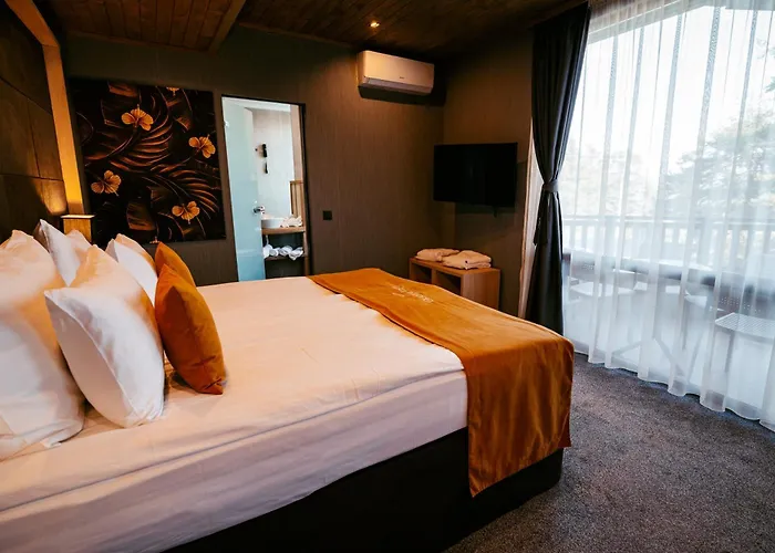 Grande Vista & מלון 5*