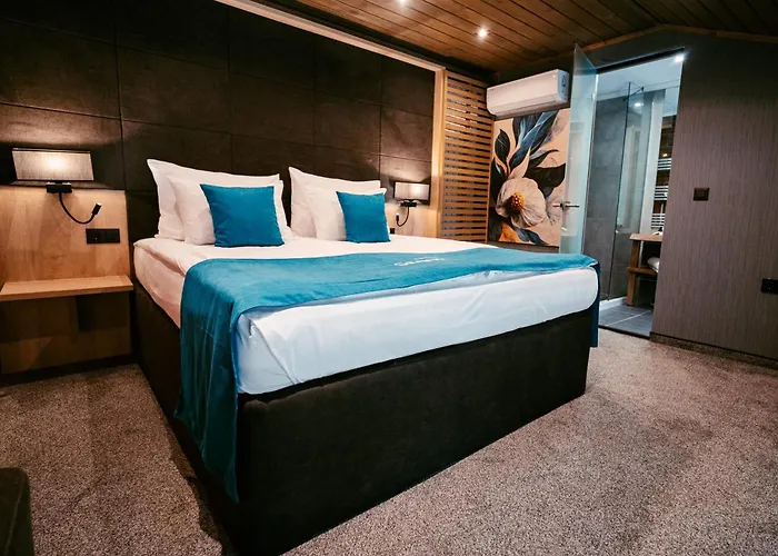 Grande Vista & ציגוב צ'ארק